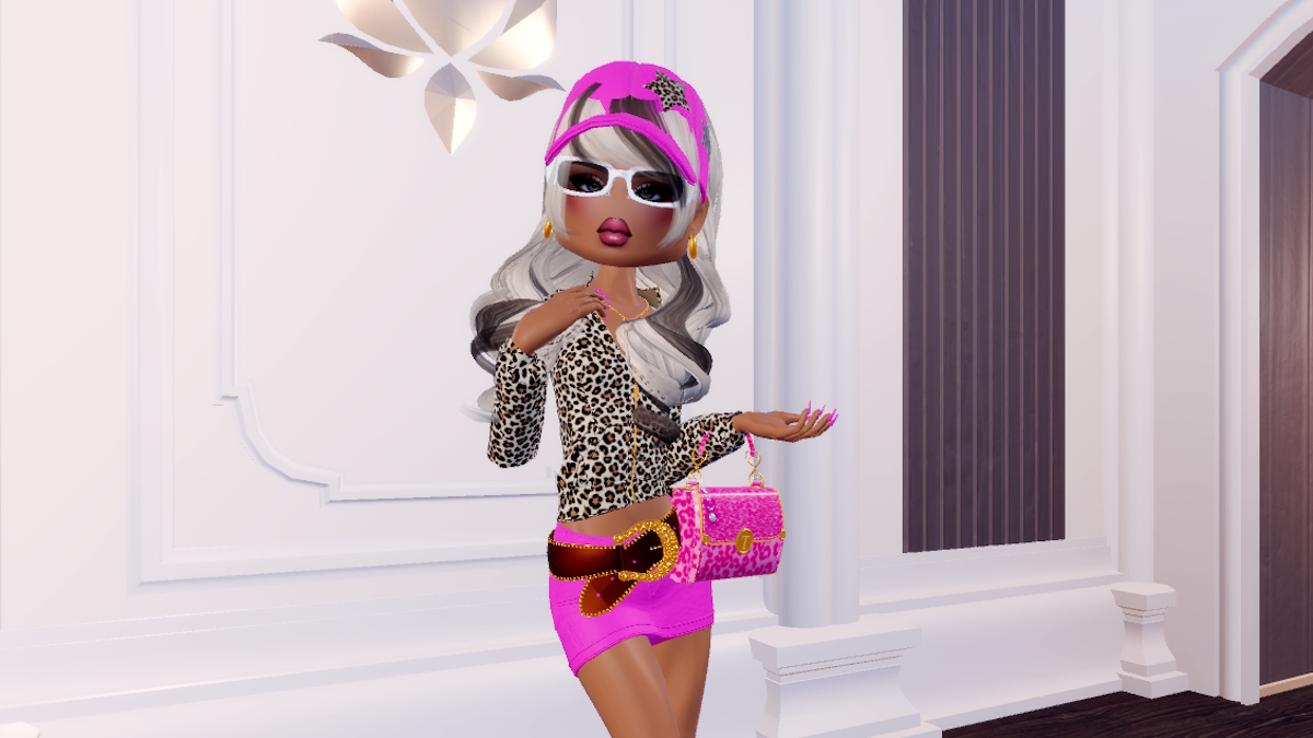 Best outfit ideas for Decades in Dress to Impress