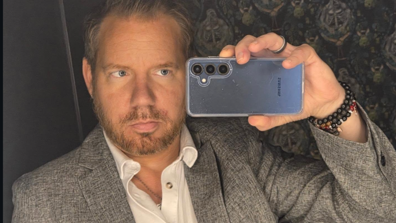 Cliff Bleszinski revelou a sua batalha de 25 anos contra o alcoolismo