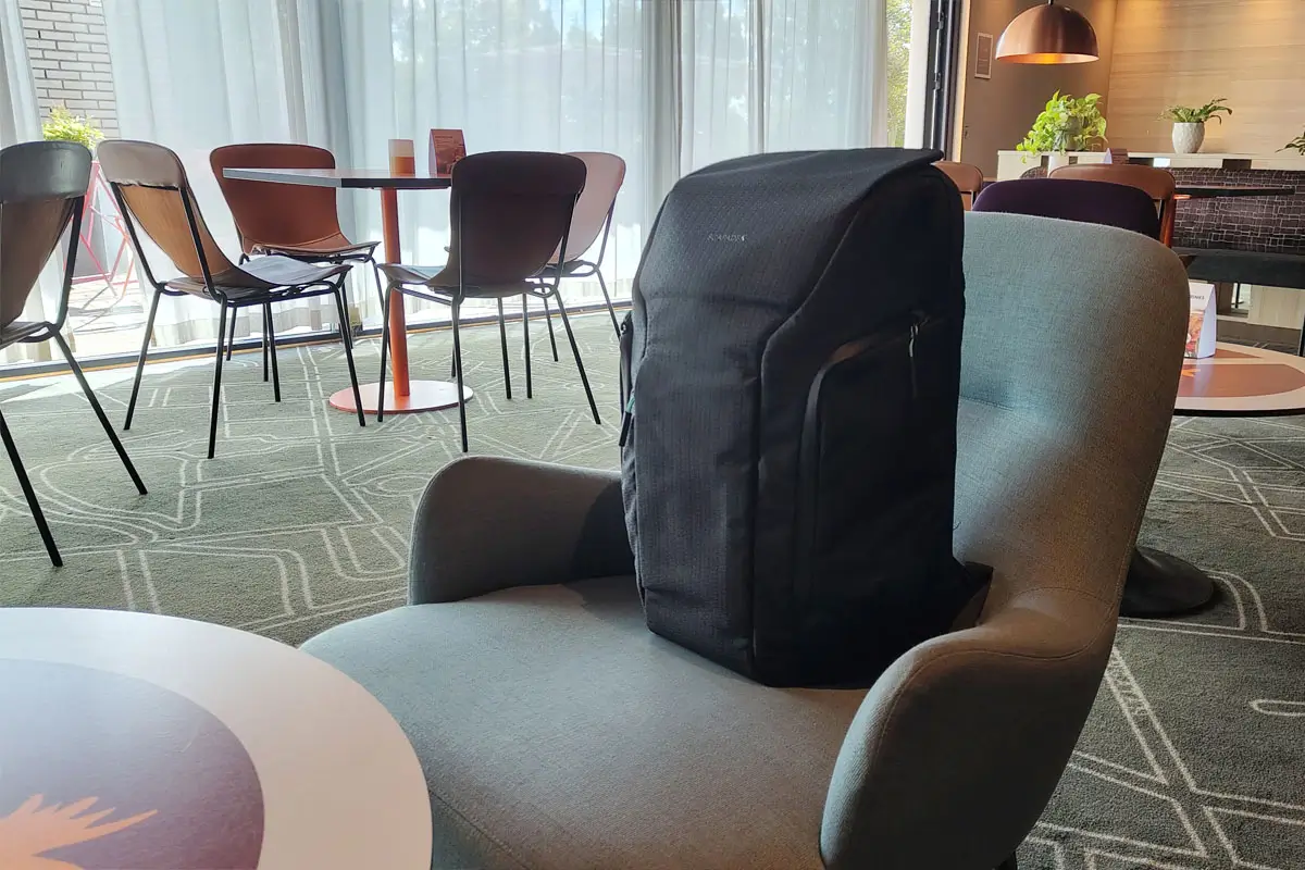 Scapade AirPack im Test: Der smarte Business-Rucksack, der meine Schweden-Reise erstaunlich gut sortiert hat