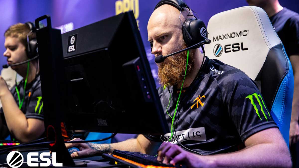 Fnatic’s KRIMZ takes a break due to an injury