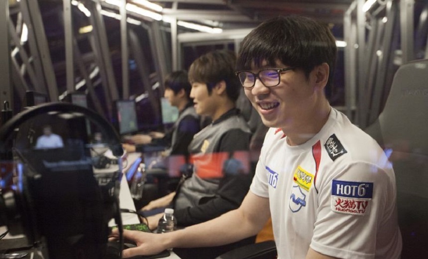 Former WAR players snatch up Moo; March returns to competitive play