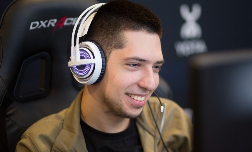 w33, Timado, Cancel, Synderen, and Khezu are free agents once again